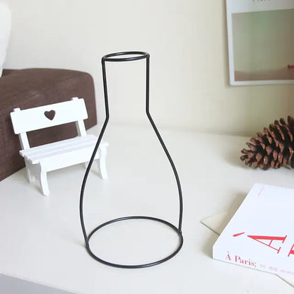 Nordic Style Iron Flower Vase Structure