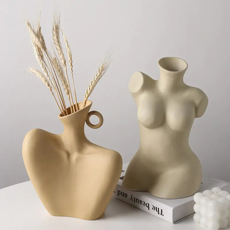 Artistic Sculpture Vase